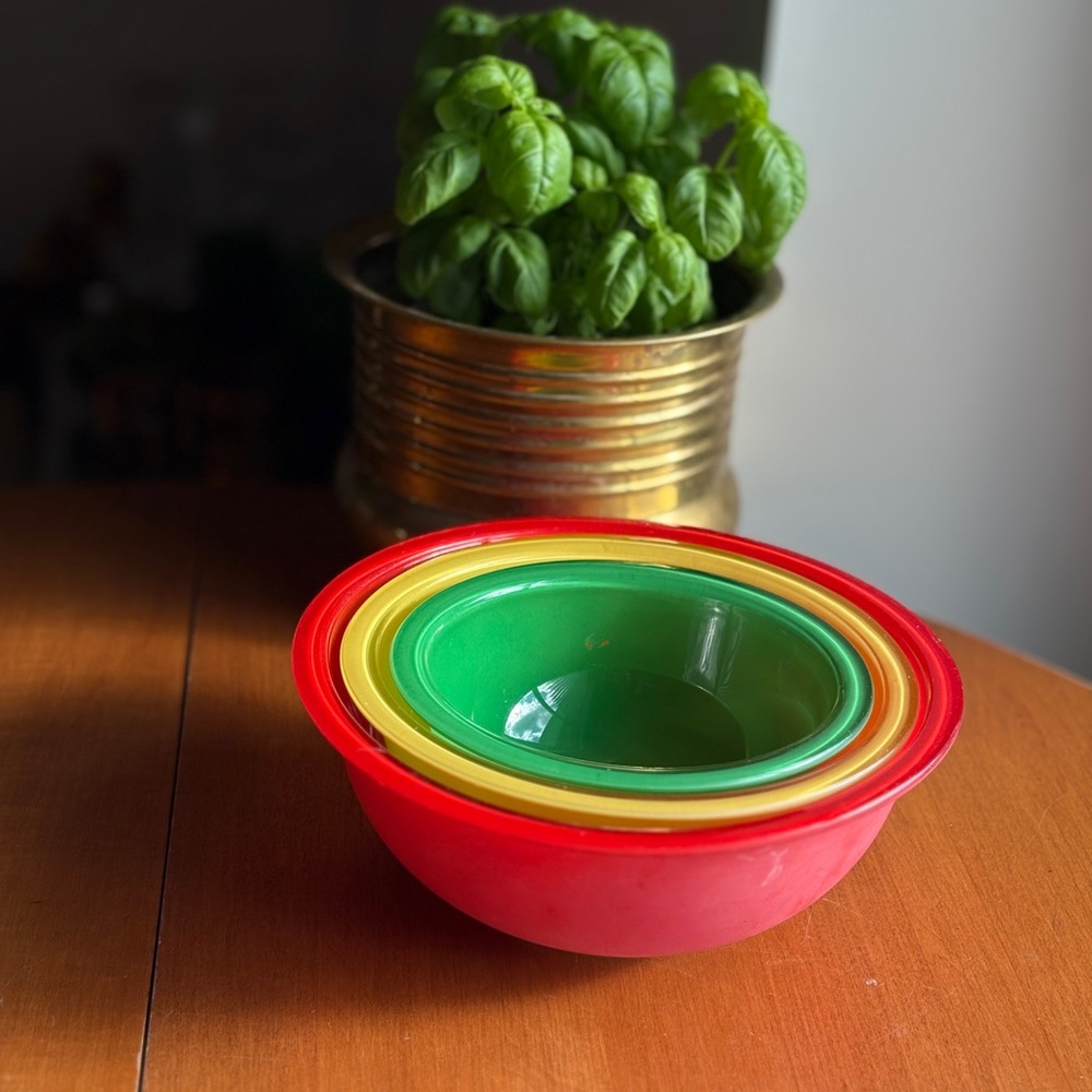 Heirloom Pyrex Nesting Bowls Vintage Bakeware Mid Century Kitchen Hostess Gift